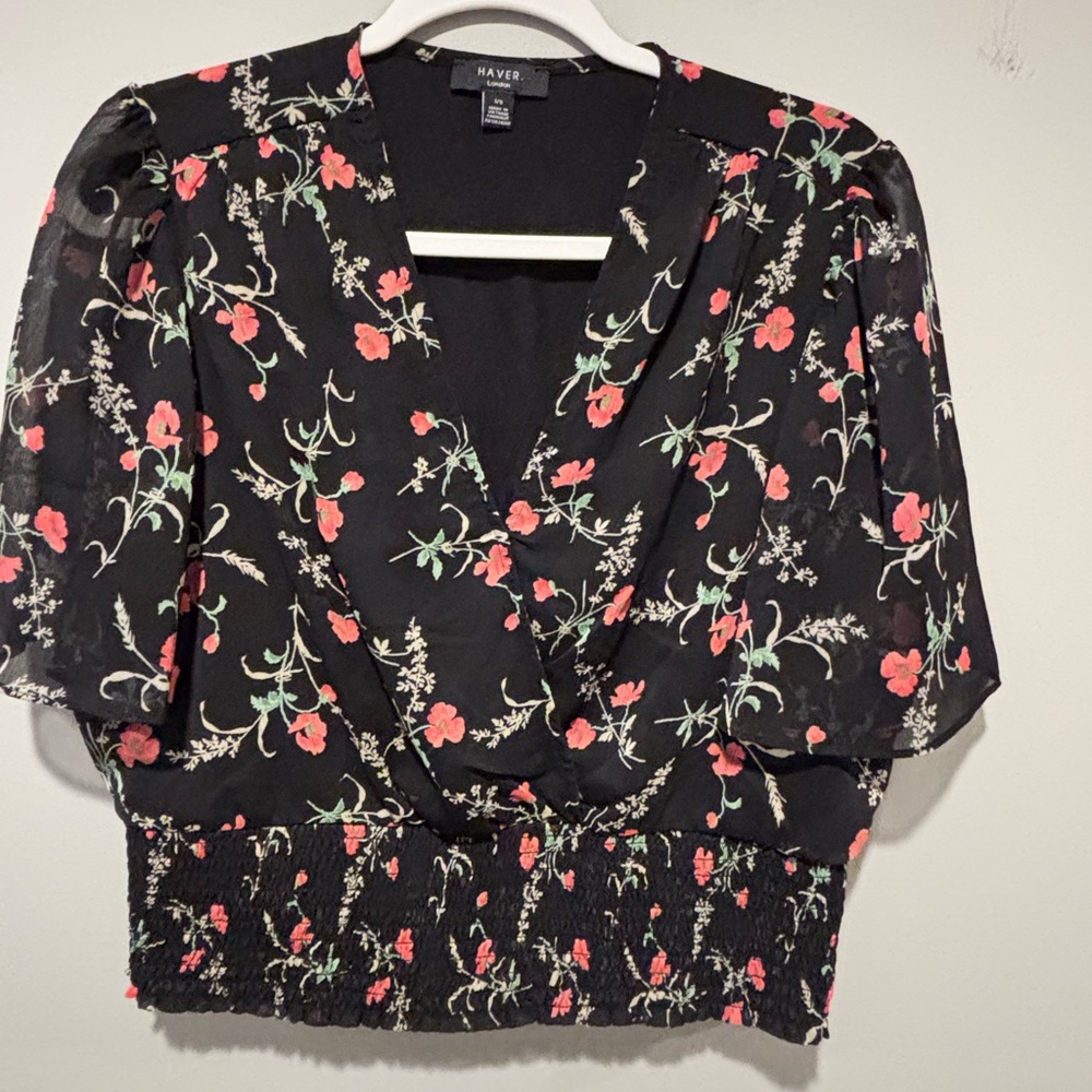 Black Floral Women's Top Size Large Brand Haver London  - NWOT
